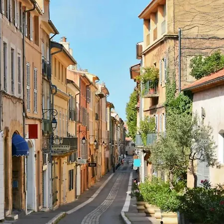 Apartment T2 Avec Mezzanine Au Coeur D'aix